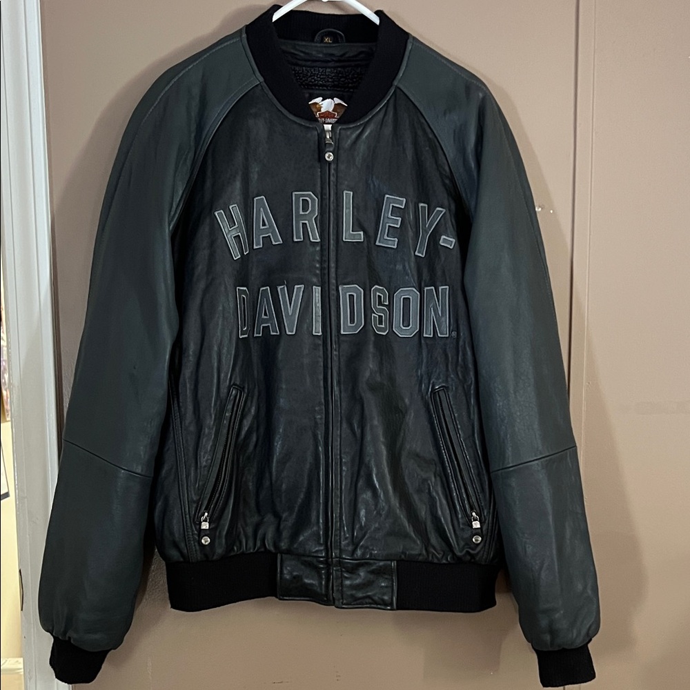 Harley-Davidson   100 aniversario Black Bomber Jacket with Logo